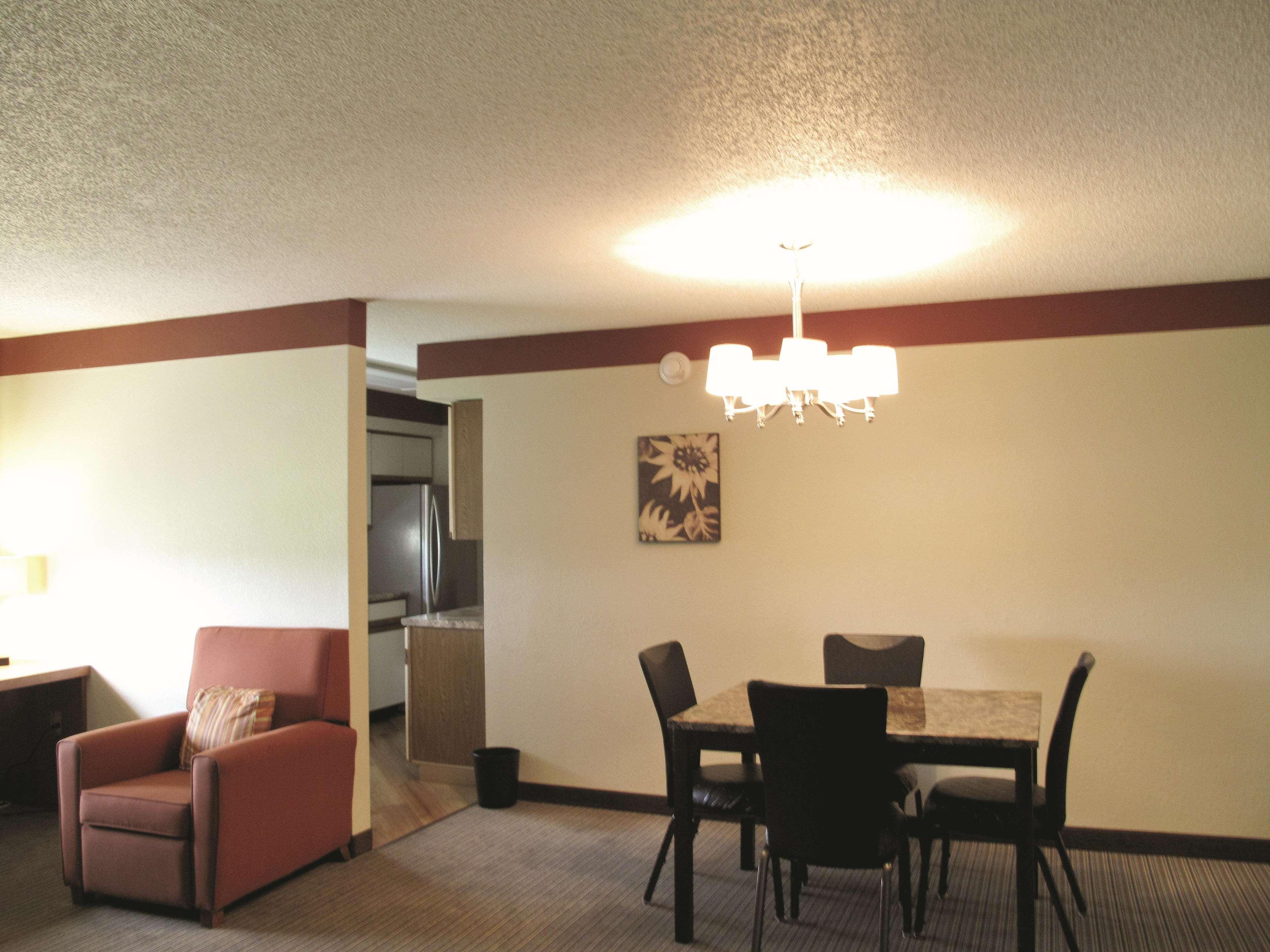 Готель La Quinta By Wyndham Chicago Тінлі-Парк Екстер'єр фото